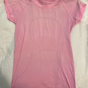 Lulu swiftly tech shirt